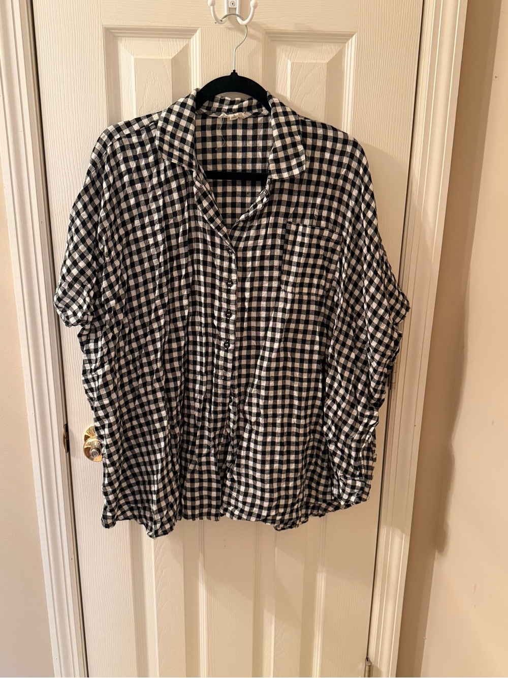 Easel Black and White Gingham Button-Front Tunic